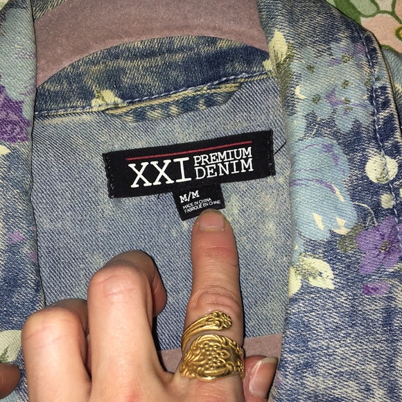 Forever 21 floral print denim vest - Picture 2 of 4